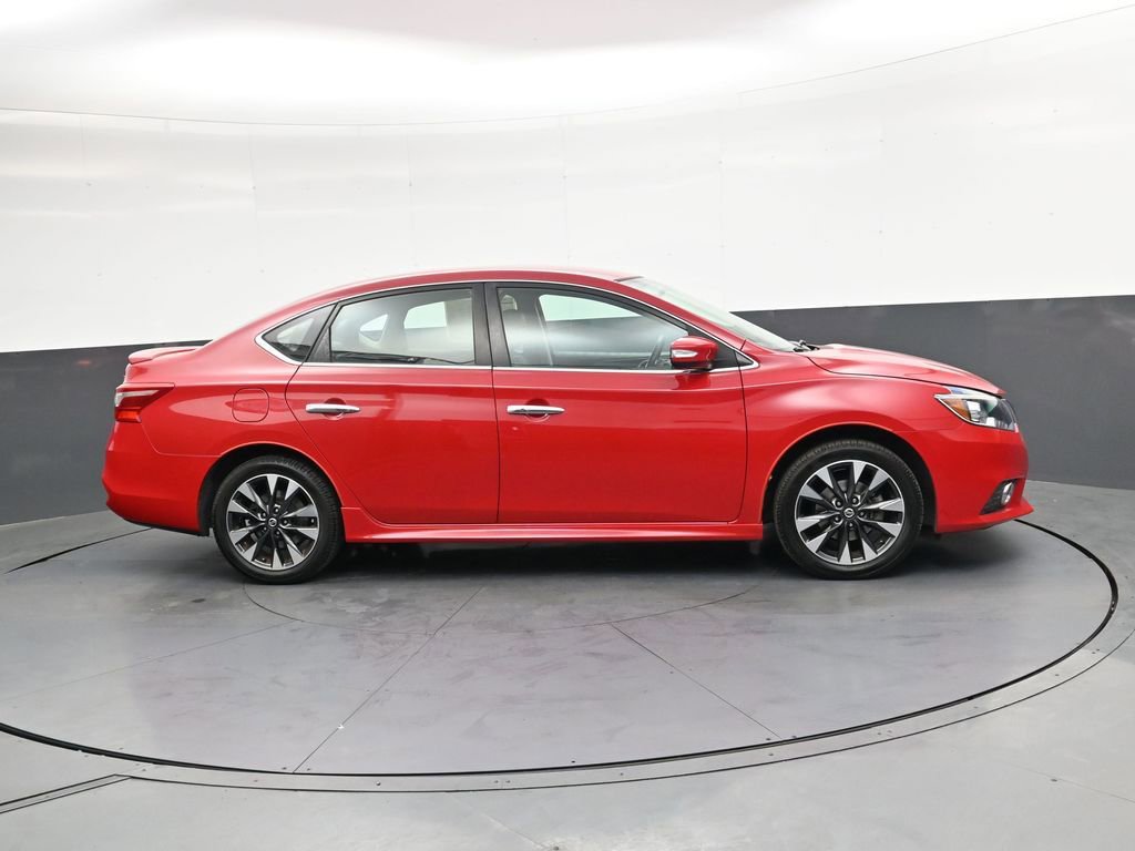 Used 2019 Nissan Sentra SR image 3