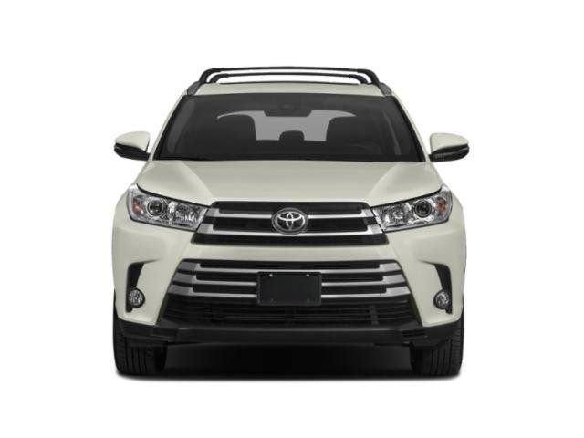 Used 2019 Toyota Highlander XLE FWD image 4