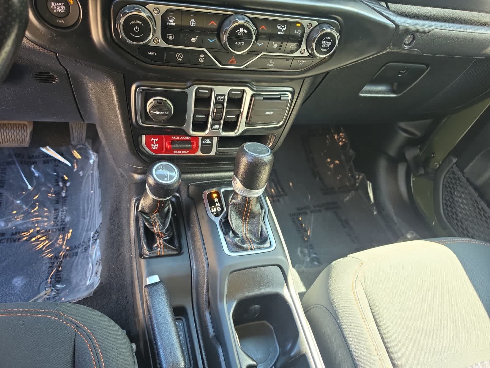 Used 2022 Jeep Gladiator Mojave w/ LED Lighting Group AWD/4WD image 17