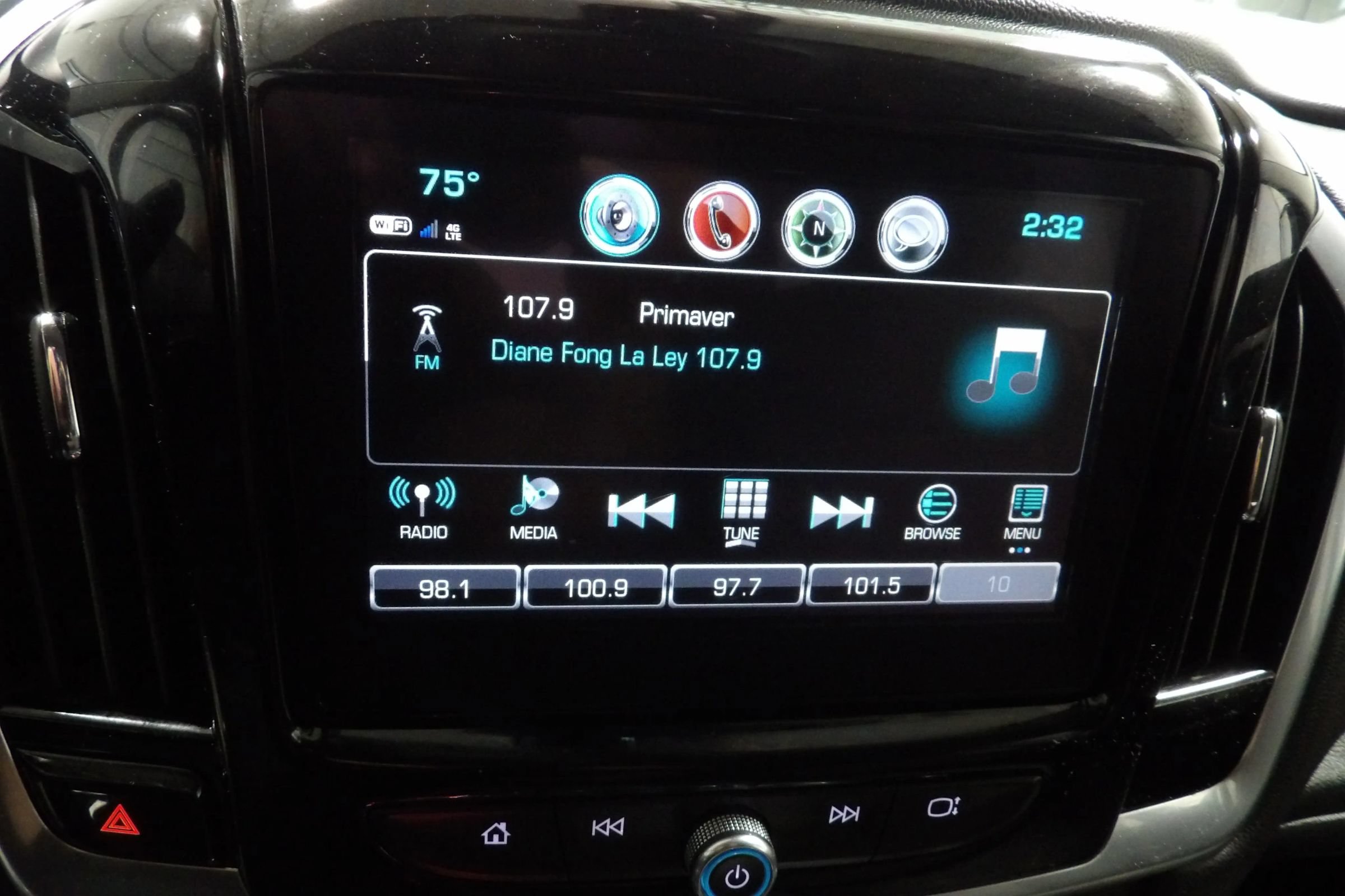 Used 2019 Chevrolet Traverse LT w/ LPO, Floor Liner Package AWD/4WD image 19