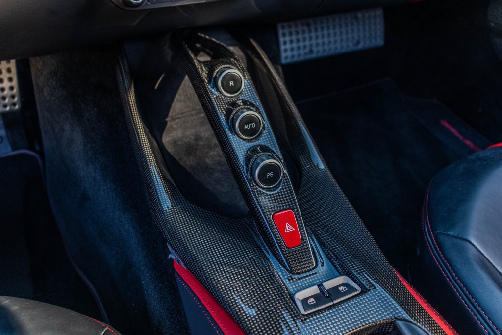 Certified 2018 Ferrari 812 Superfast RWD image 5