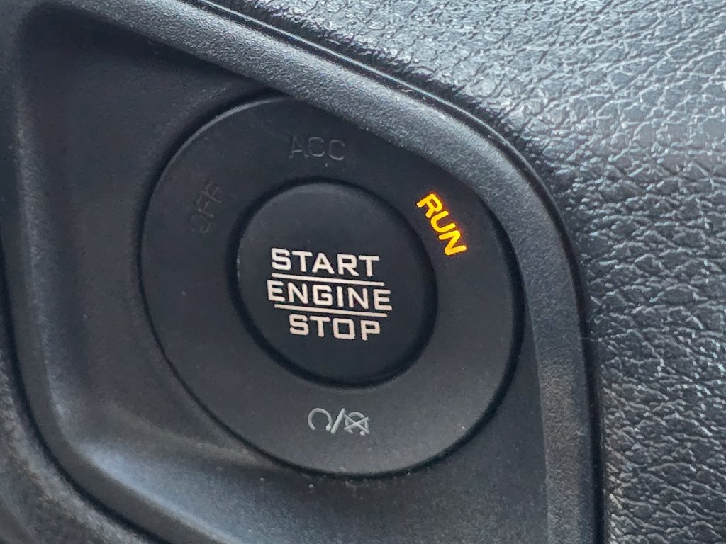 Used 2025 Jeep Wrangler Unlimited Sport AWD/4WD image 32