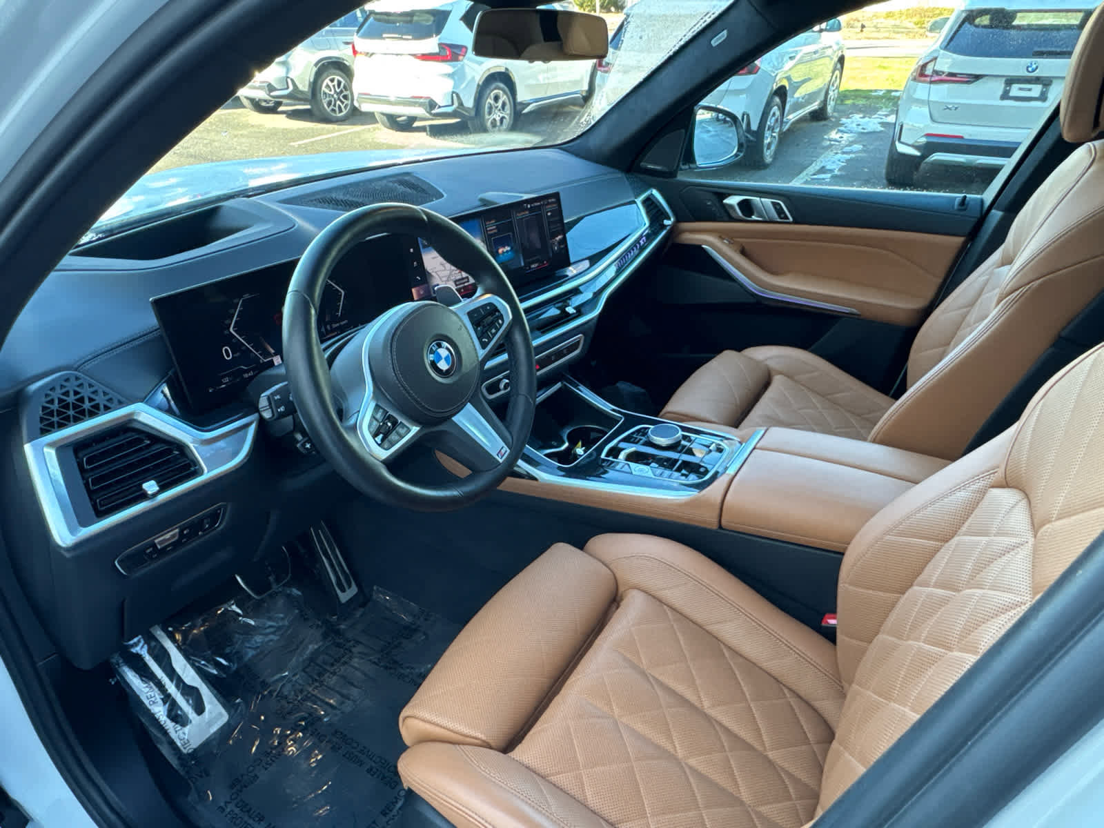 Certified 2023 BMW X7 xDrive40i w/ M Sport Package image 10