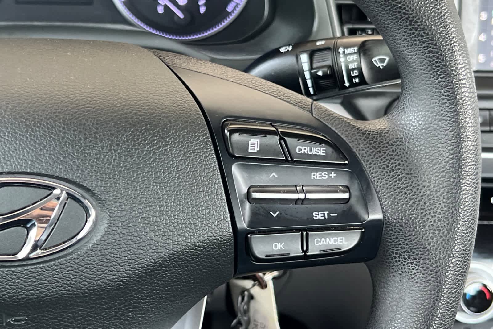 Used 2020 Hyundai Elantra SEL FWD image 24