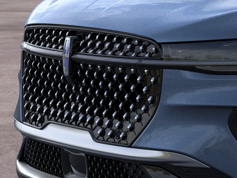 New 2026 Lincoln Nautilus Premier AWD/4WD image 17