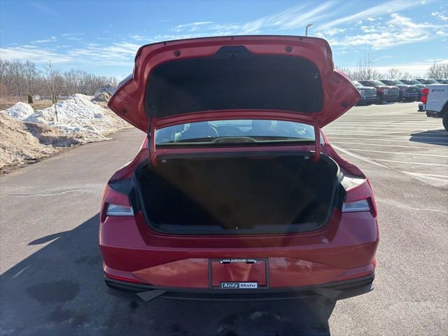 Used 2021 Hyundai Elantra SEL image 9
