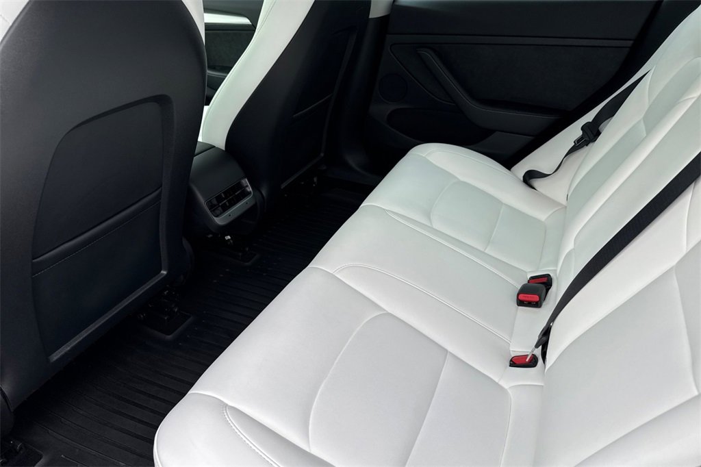 Used 2022 Tesla Model 3 Long Range image 12