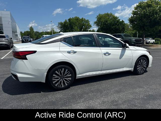 Certified 2023 Nissan Altima 2.5 SV w/ SV Premium Package AWD/4WD image 16