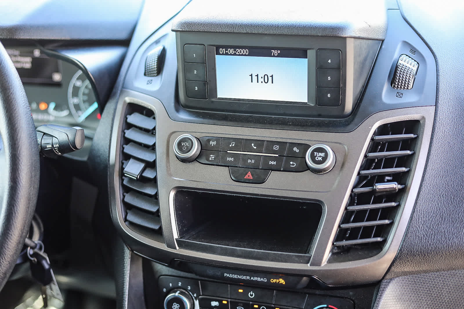 Used 2021 Ford Transit Connect XL FWD image 14