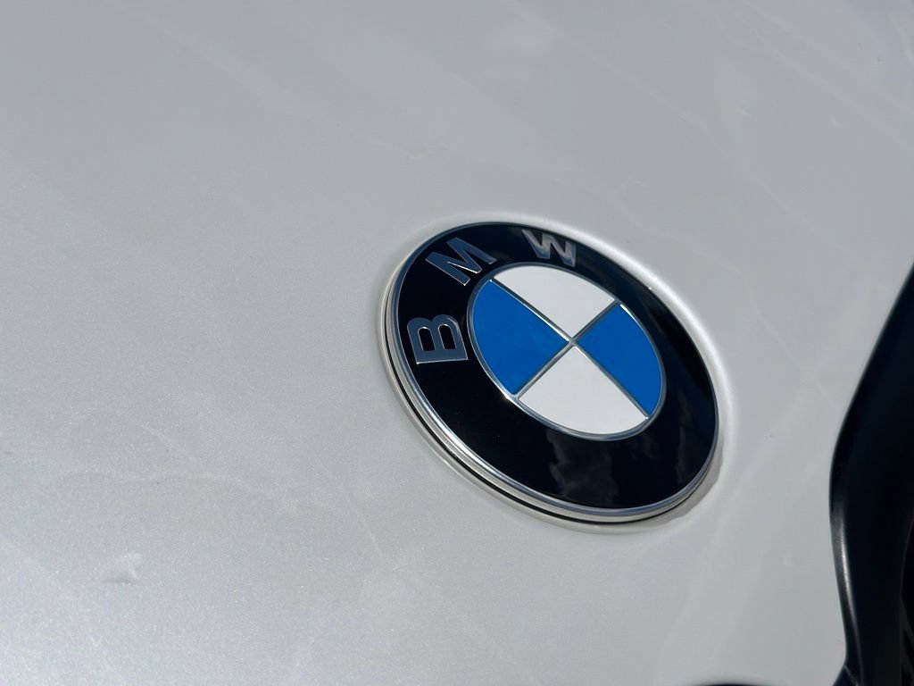 New 2026 BMW X7 xDrive40i w/ M Sport Package AWD/4WD image 11