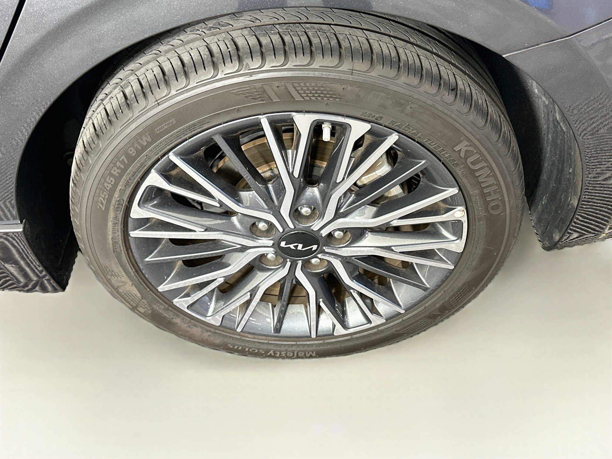 Used 2024 Kia Forte GT-Line FWD image 11