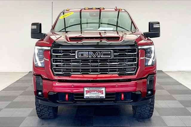 Used 2025 GMC Sierra 3500 AT4 w/ AT4 Premium Plus Package AWD/4WD image 2