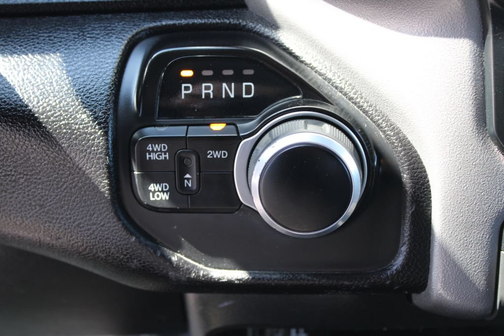 Used 2024 RAM 2500 Big Horn AWD/4WD image 18