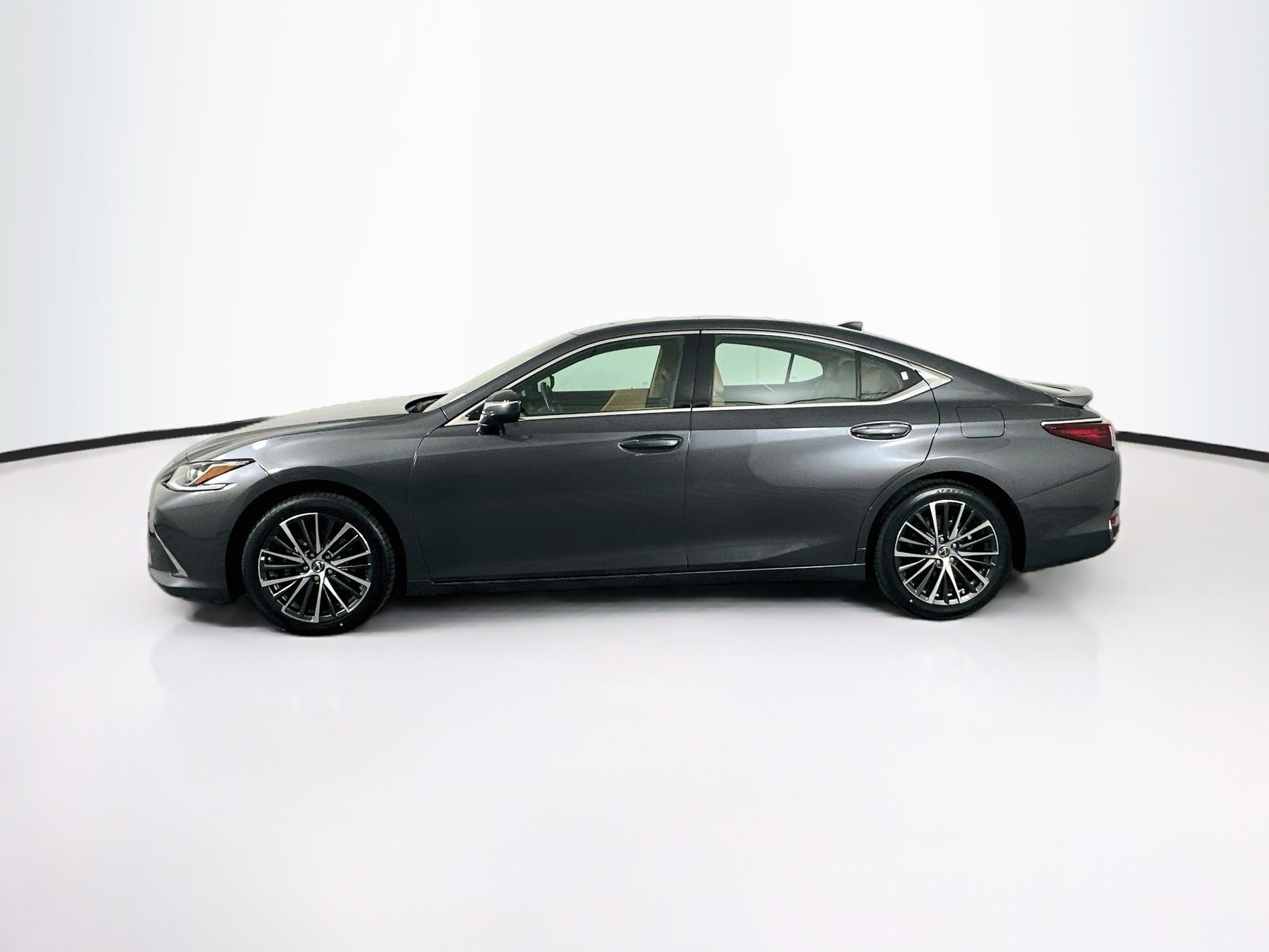 Used 2024 Lexus ES 300h w/ Premium Package FWD image 4