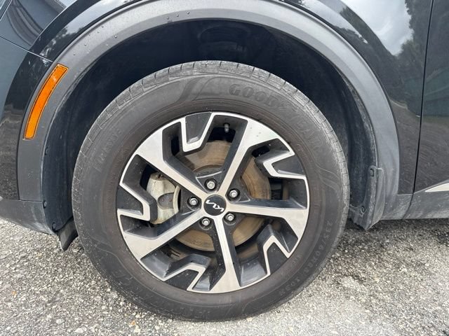 Certified 2025 Kia Sportage EX AWD/4WD image 12
