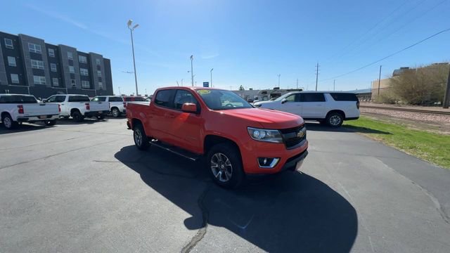 Used 2019 Chevrolet Colorado Z71 AWD/4WD image 2