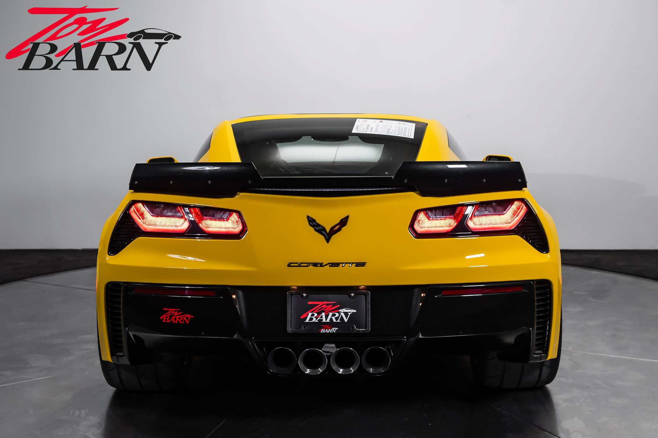 Used 2015 Chevrolet Corvette Z06 w/ 2LZ Preferred Equipment Group RWD image 4