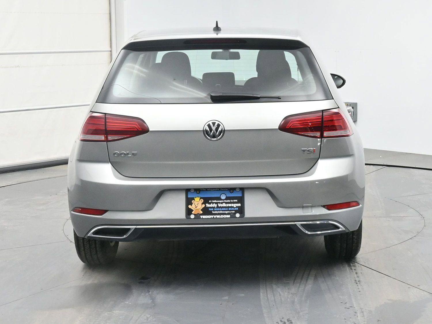 Used 2018 Volkswagen Golf S image 25