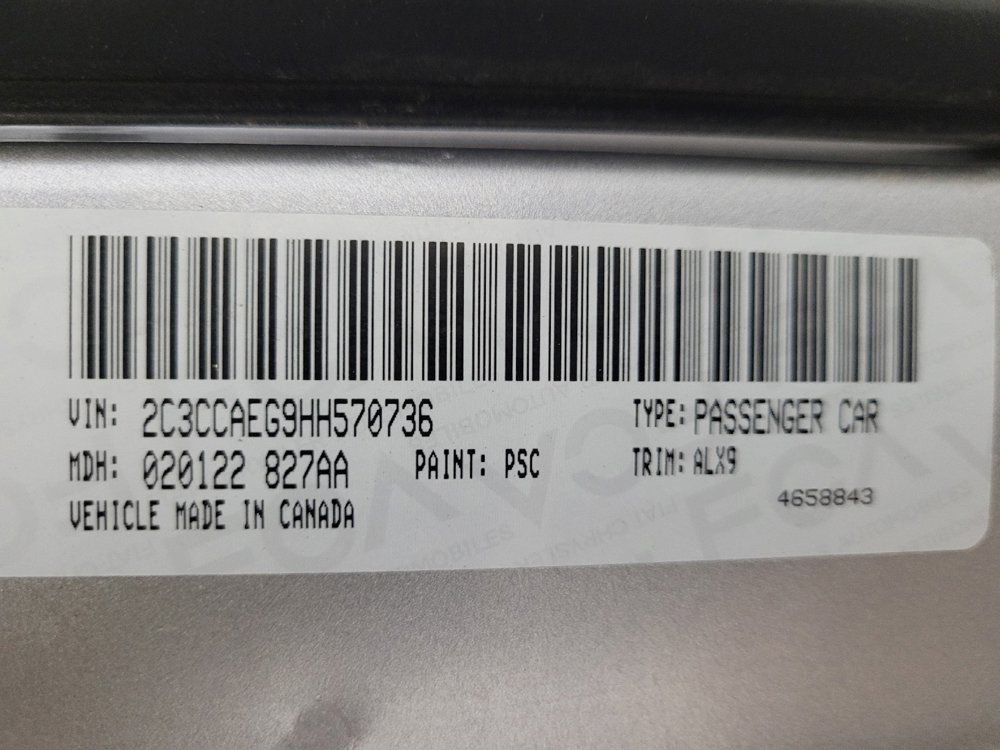 Used 2017 Chrysler 300 C image 33