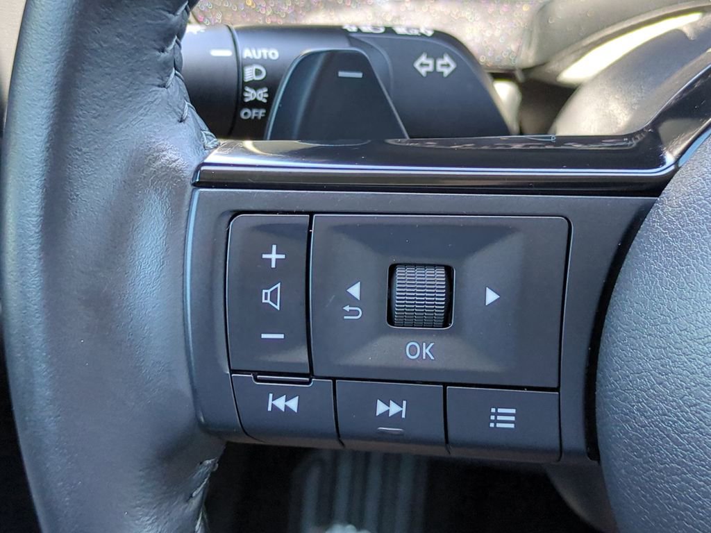 Certified 2024 Nissan Pathfinder SL FWD image 12
