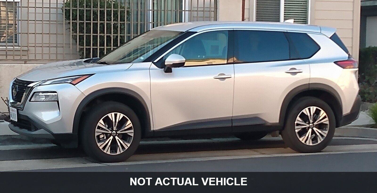 Used 2024 Nissan Rogue S FWD image 6