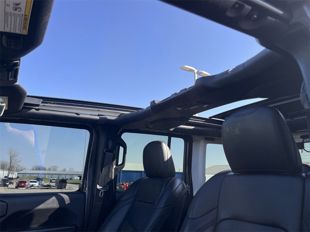 Used 2021 Jeep Wrangler Unlimited Sahara image 28