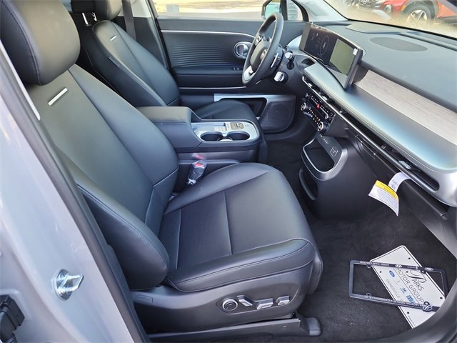 New 2026 Hyundai Ioniq 9 Limited image 10