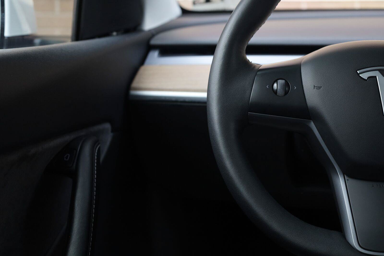 Used 2021 Tesla Model Y Long Range AWD/4WD image 31