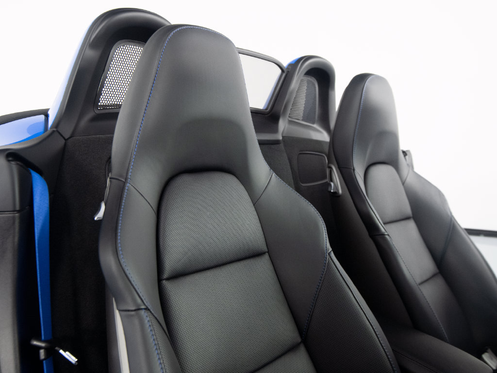 Certified 2025 Porsche 718 Boxster GTS RWD image 48