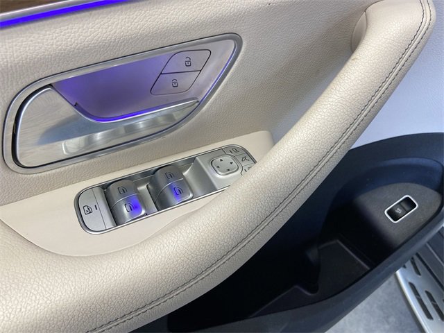 Used 2021 Mercedes-Benz GLS 450 4MATIC image 22