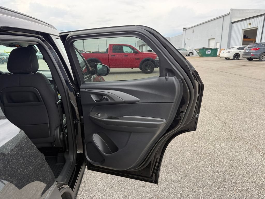 New 2026 Chevrolet TrailBlazer LT w/ Convenience Package AWD/4WD image 38