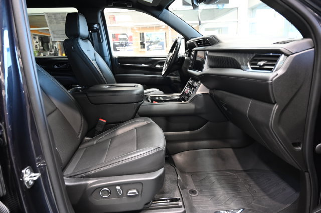 Used 2023 GMC Yukon Denali w/ LPO, Floor Liner Package AWD/4WD image 12