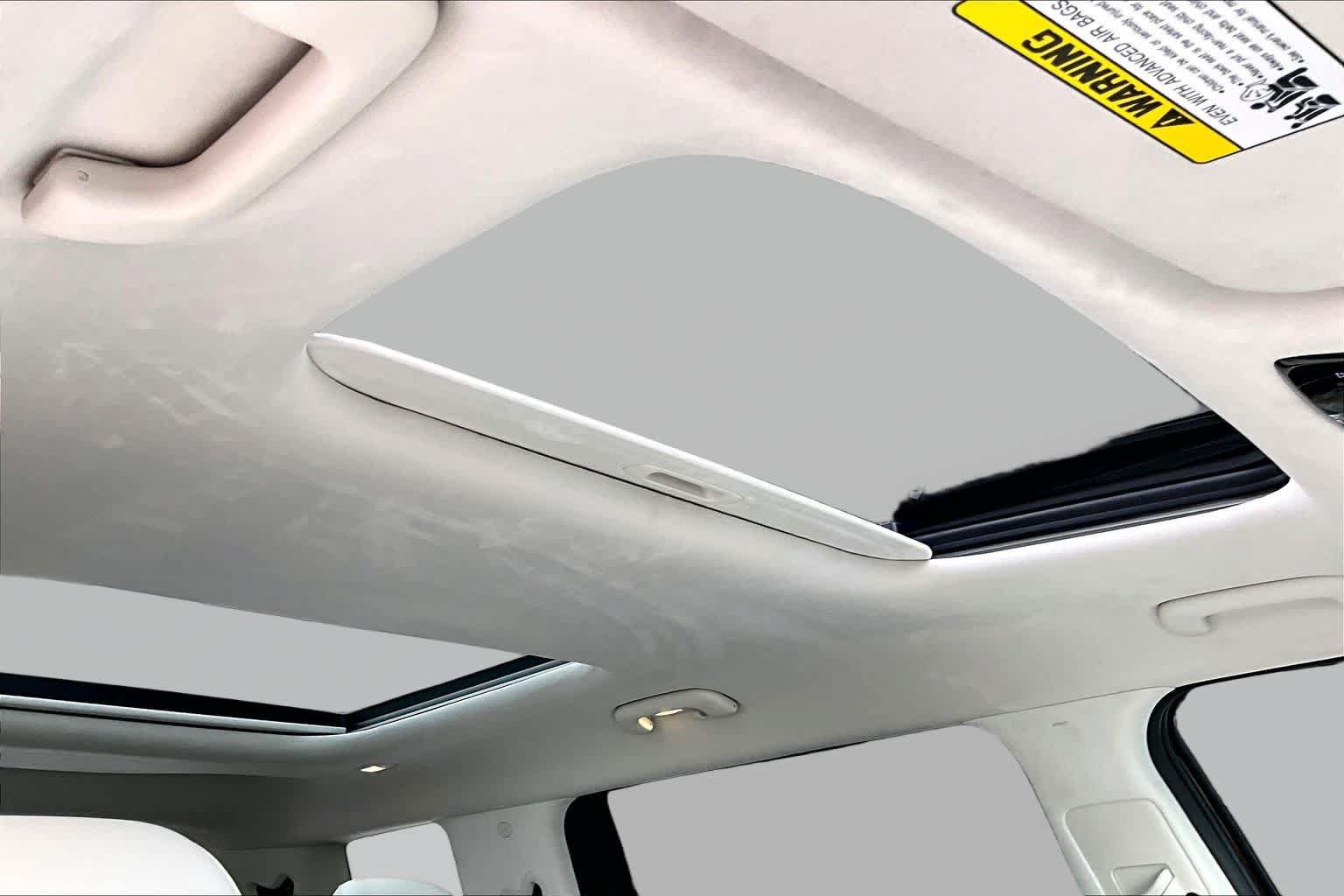 Used 2025 Hyundai Santa Fe Calligraphy FWD image 13