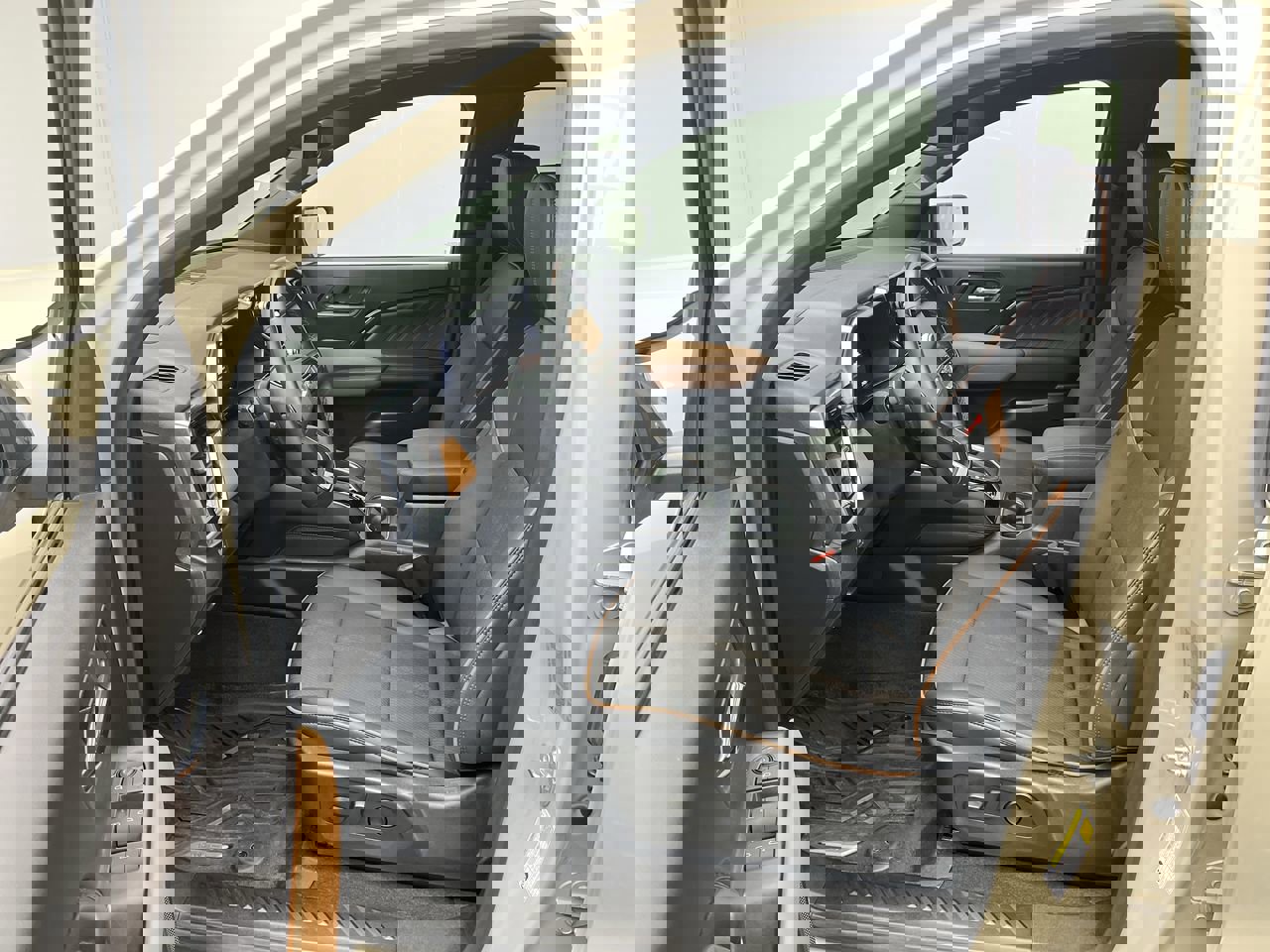 Used 2024 GMC Canyon AT4 w/ Technology Package video 3