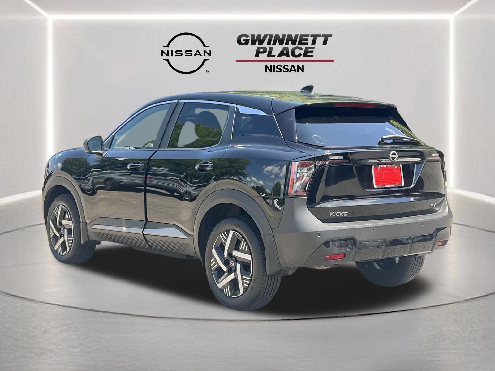 Used 2025 Nissan Kicks SV FWD image 21