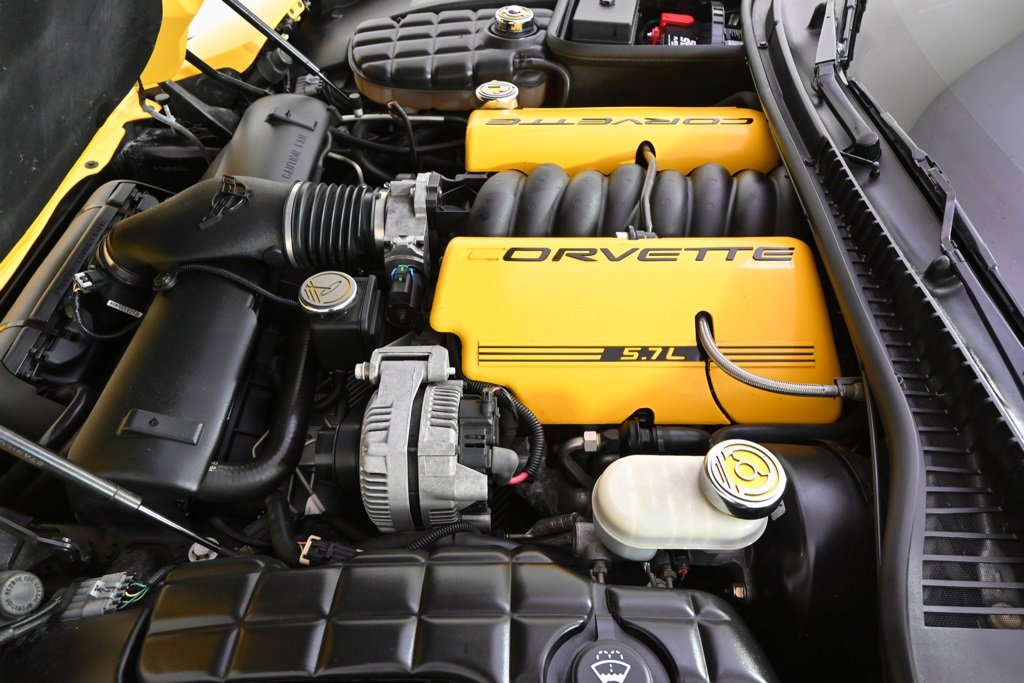 Used 2002 Chevrolet Corvette Convertible w/ Preferred Equipment Group2 image 19