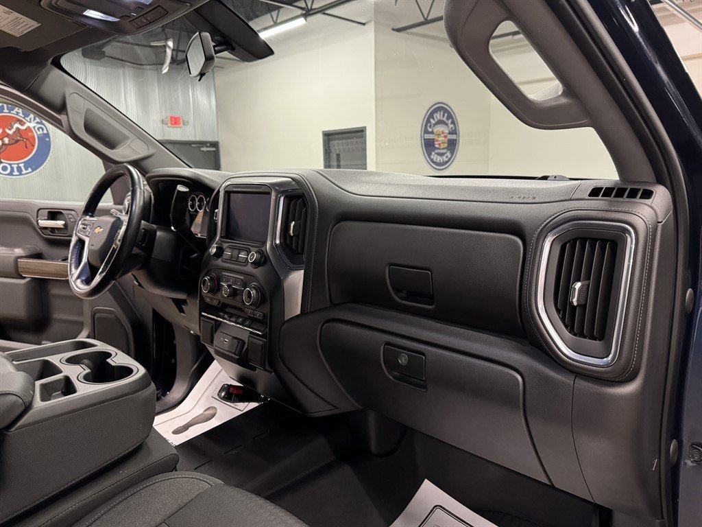Used 2021 Chevrolet Silverado 1500 LT w/ Z71 Off-Road Package AWD/4WD image 38