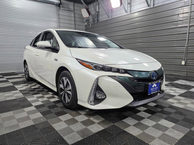 Used 2018 Toyota Prius Prime Advanced image 4