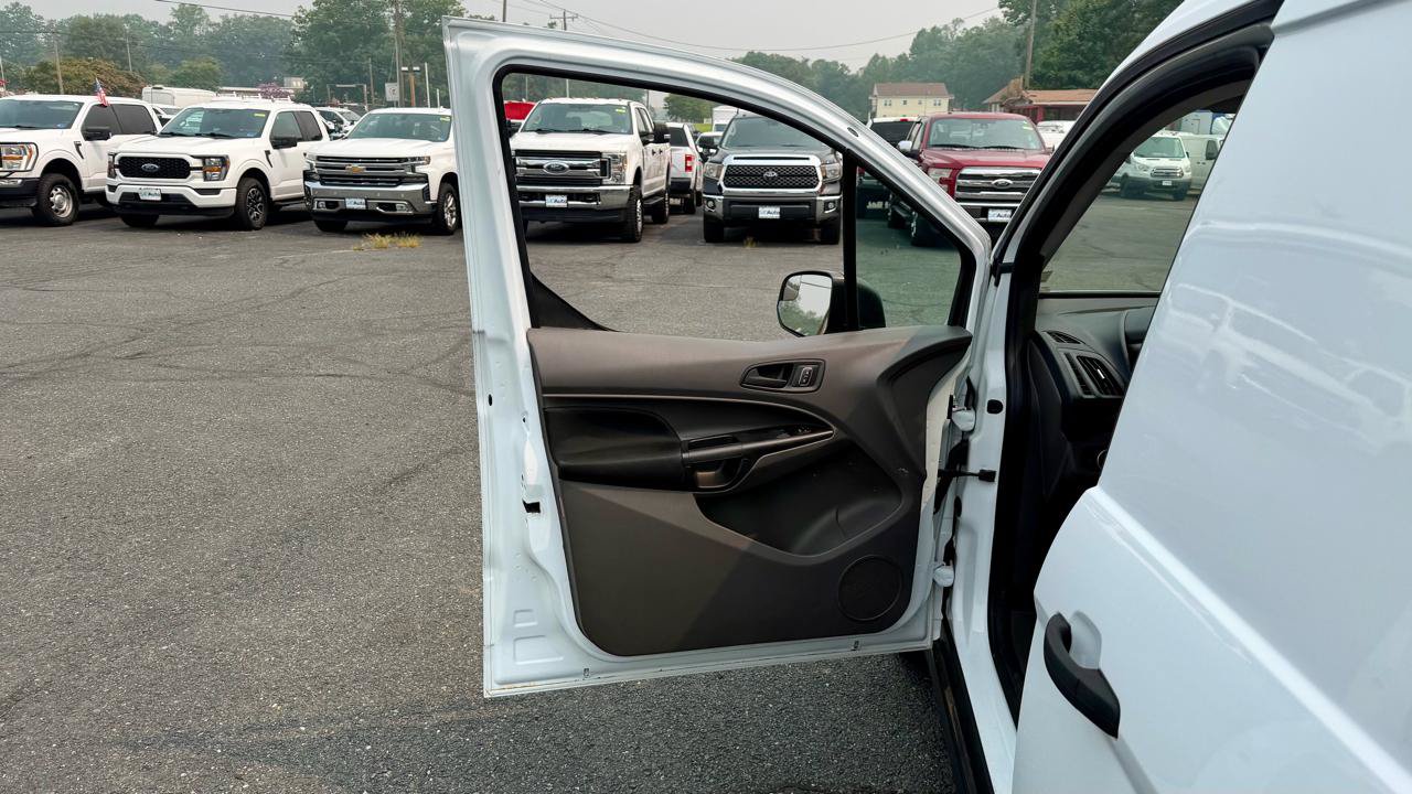 Used 2022 Ford Transit Connect XL FWD image 14