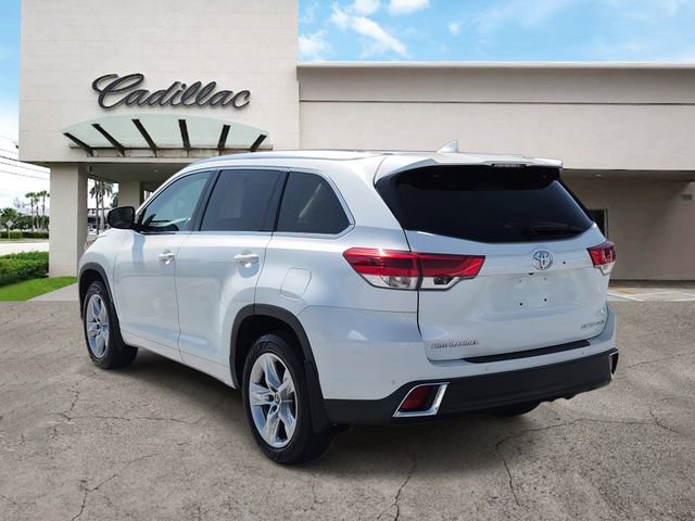 Used 2017 Toyota Highlander Limited image 3