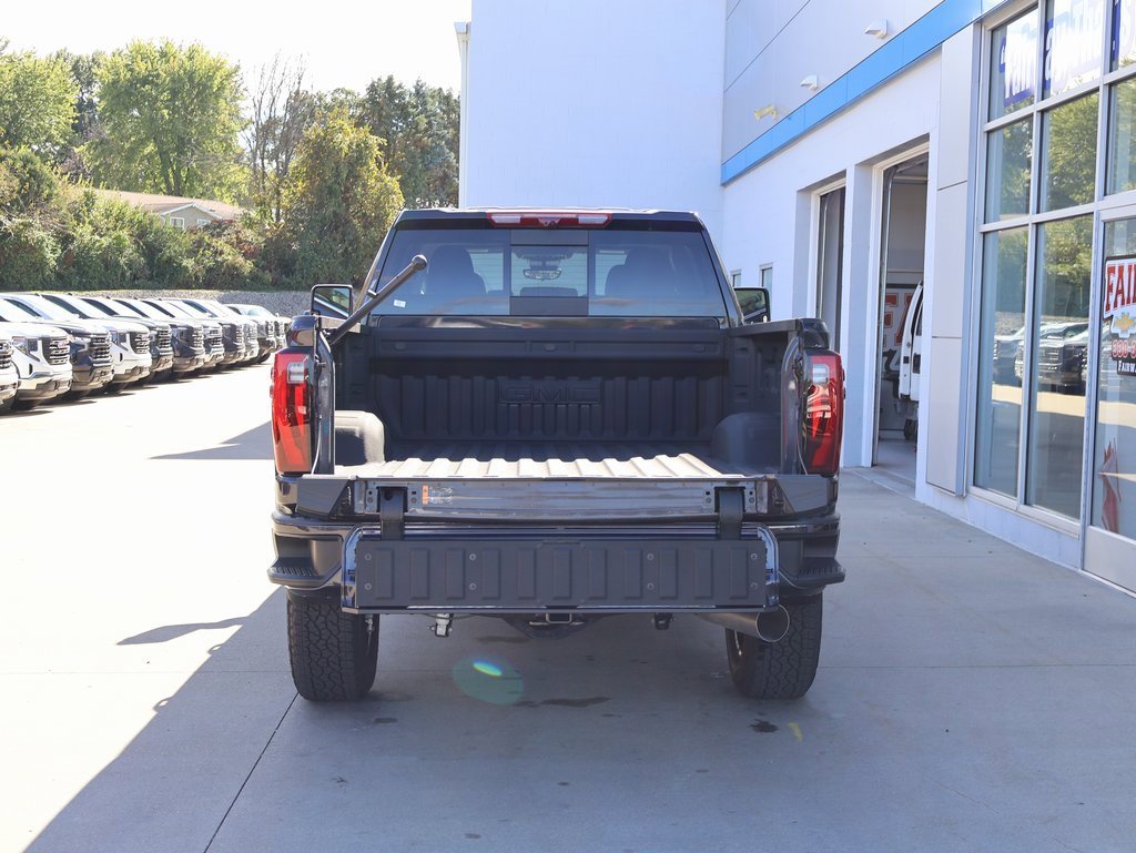 New 2025 GMC Sierra 2500 Denali w/ Denali Reserve Package image 38