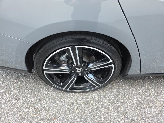 Used 2025 Honda Accord Sport image 11