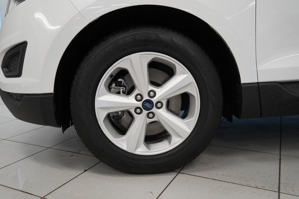 Used 2015 Ford Edge SE image 15