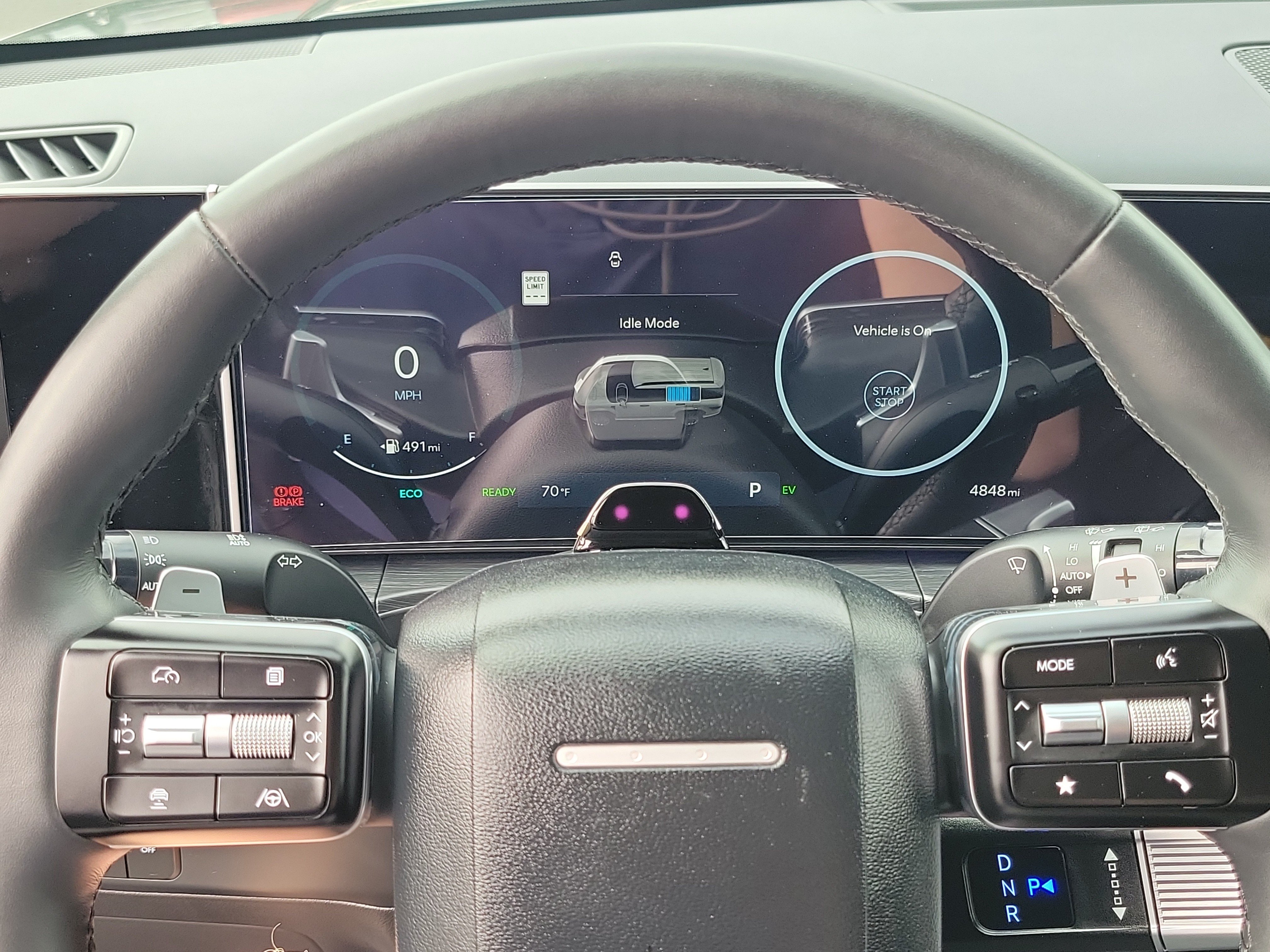 Certified 2025 Hyundai Santa Fe Limited AWD/4WD image 10