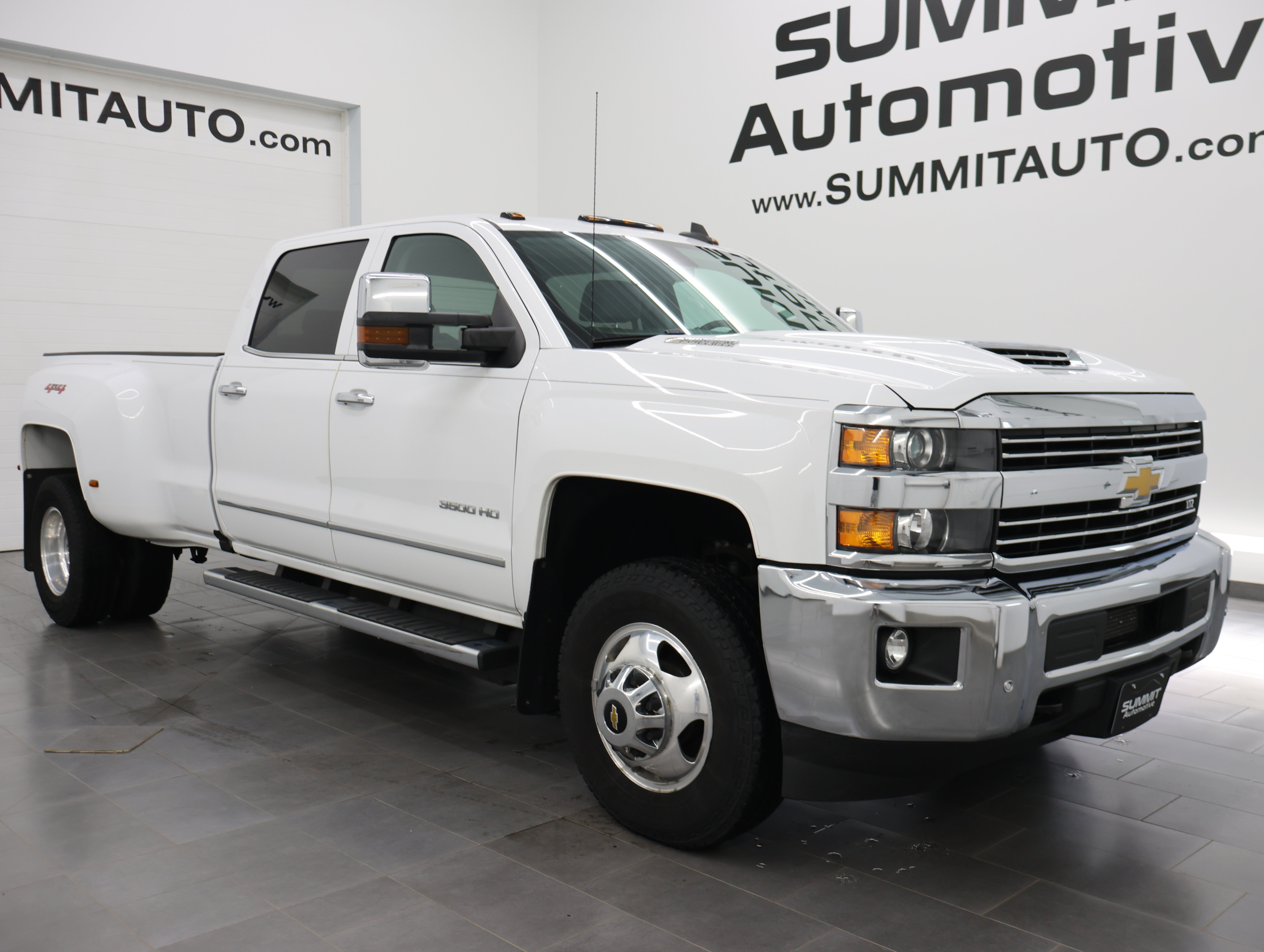 Used 2019 Chevrolet Silverado 3500 LTZ w/ Duramax Plus Package AWD/4WD image 2