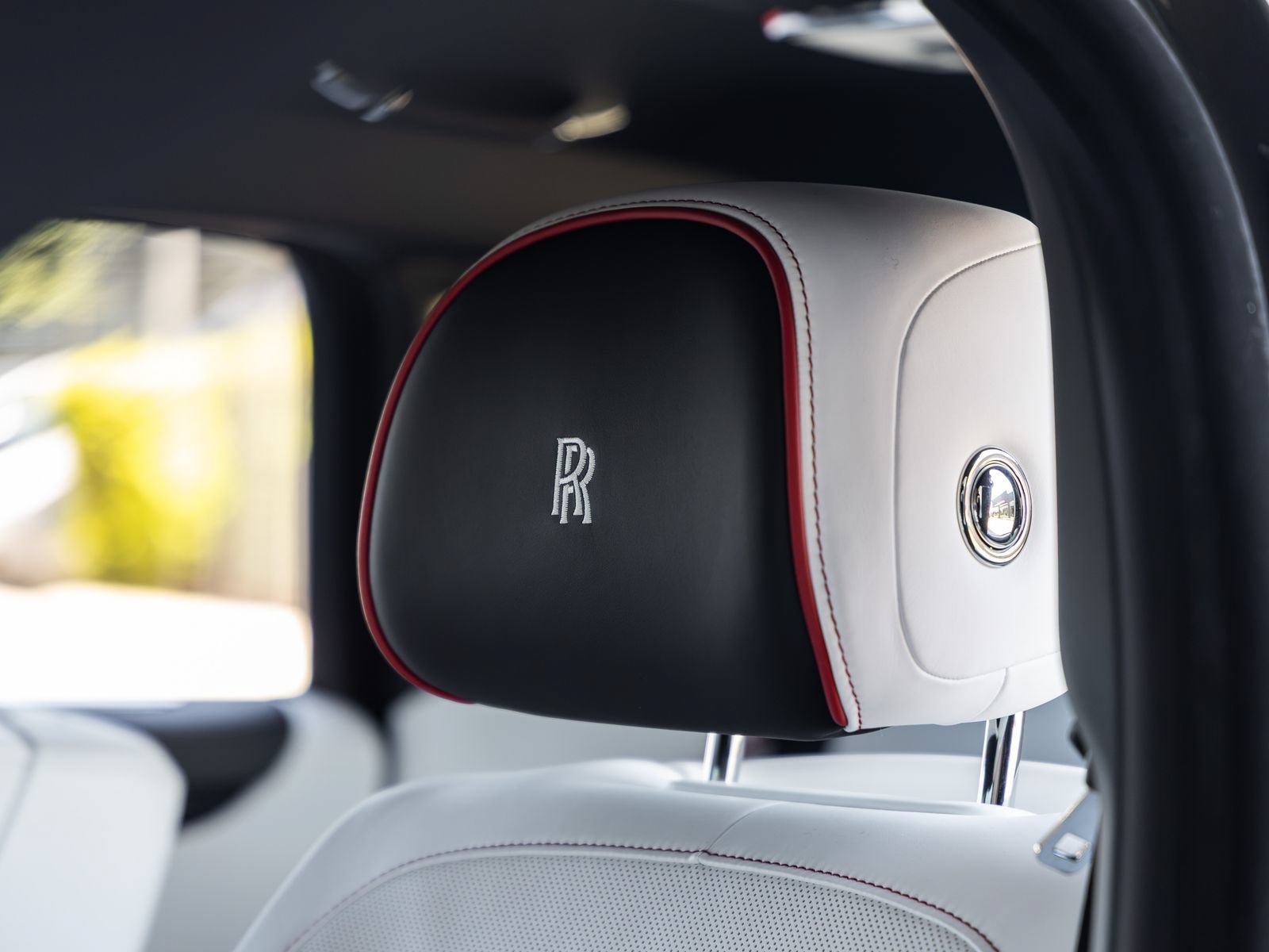 New 2027 Rolls-Royce Ghost AWD/4WD image 30