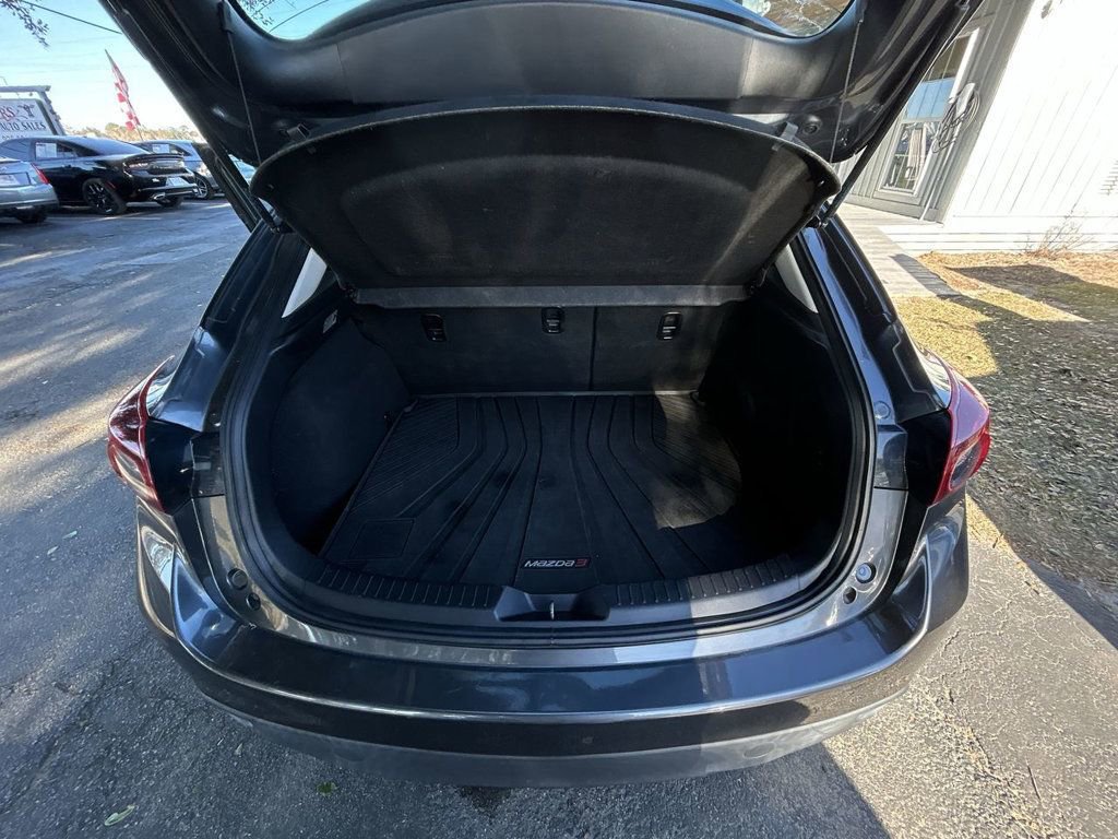 Used 2016 MAZDA MAZDA3 i Touring image 23