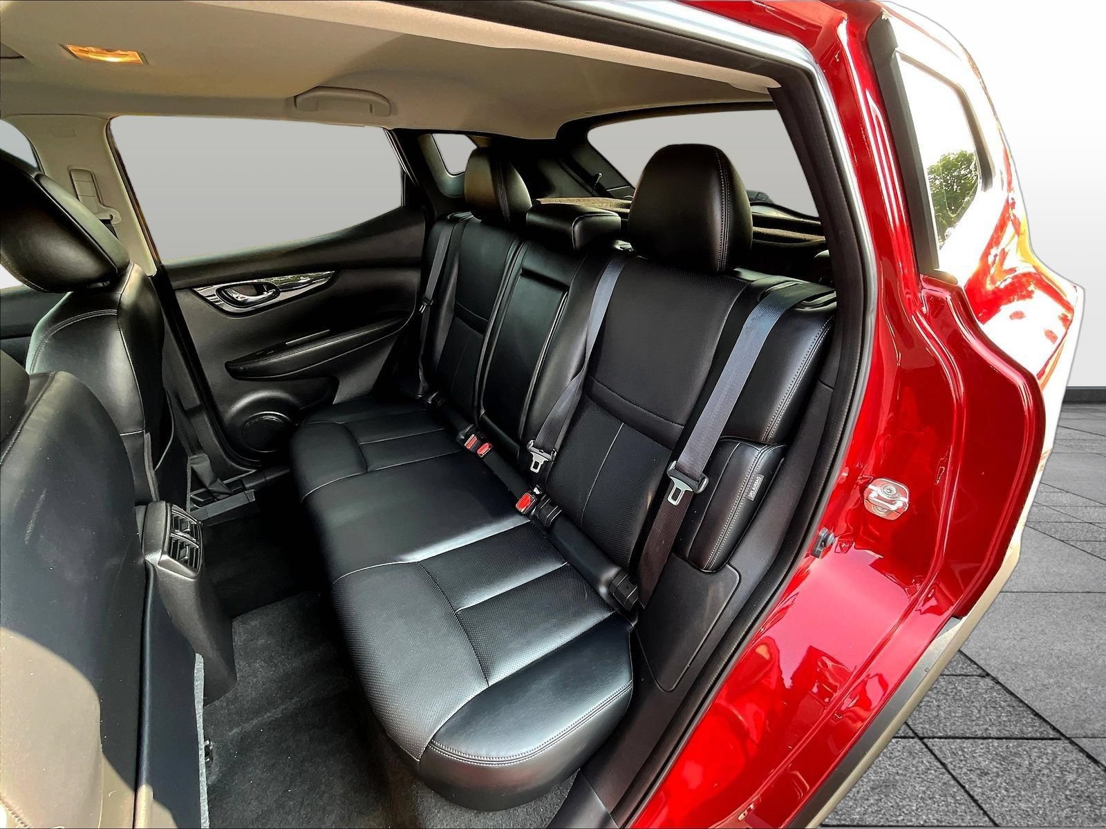 Used 2021 Nissan Rogue Sport SL w/ Premium Package AWD/4WD image 25