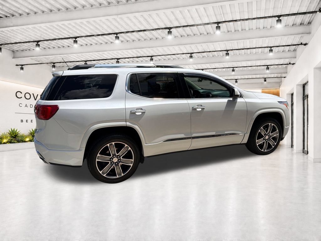 Used 2019 GMC Acadia Denali w/ Technology Package FWD image 11