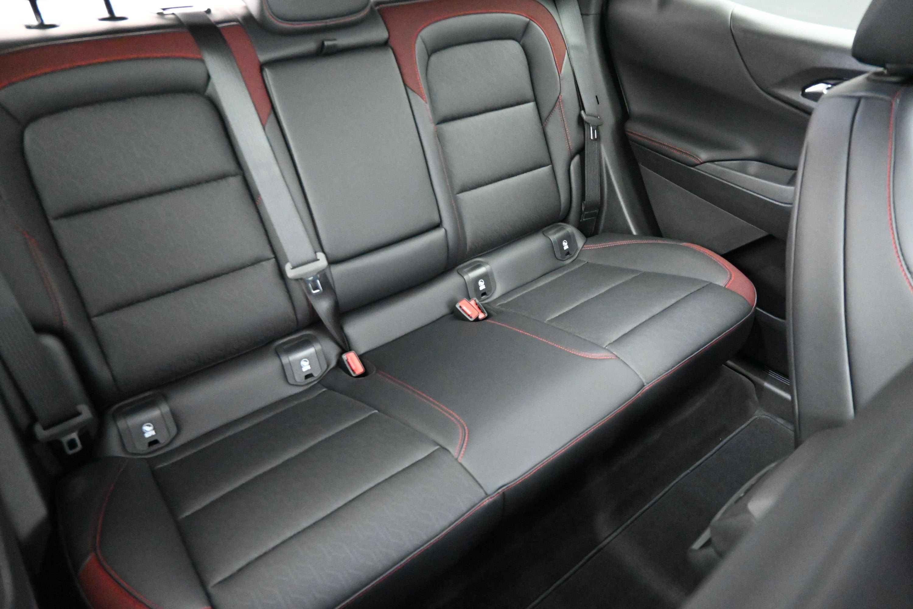 New 2027 Chevrolet Equinox RS w/ Convenience Package III FWD image 33